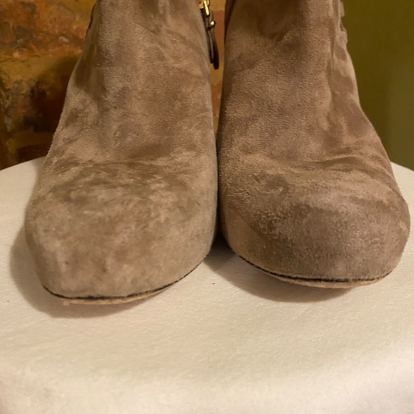 Via Spiga | Taupe Suede Booties, Stiletto Heel, Platform Toe, Size 10 - Picture 6 of 12